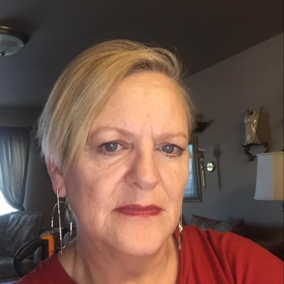 Meet your Posher, Felicia - Picture 1 of 1